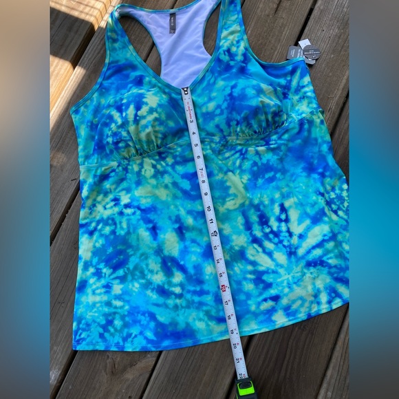 Torrid active blue and green tie dye swimsuit top - Picture 3 of 11